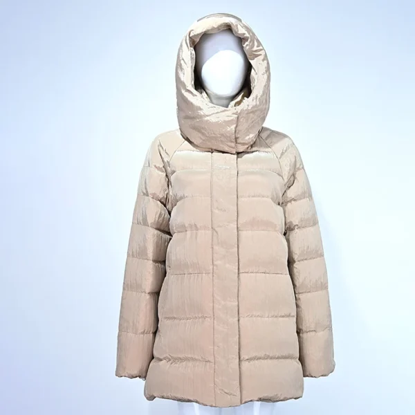 Glossy Beige Hooded Down Jacket with Crinkled Finish – Detachable Hood